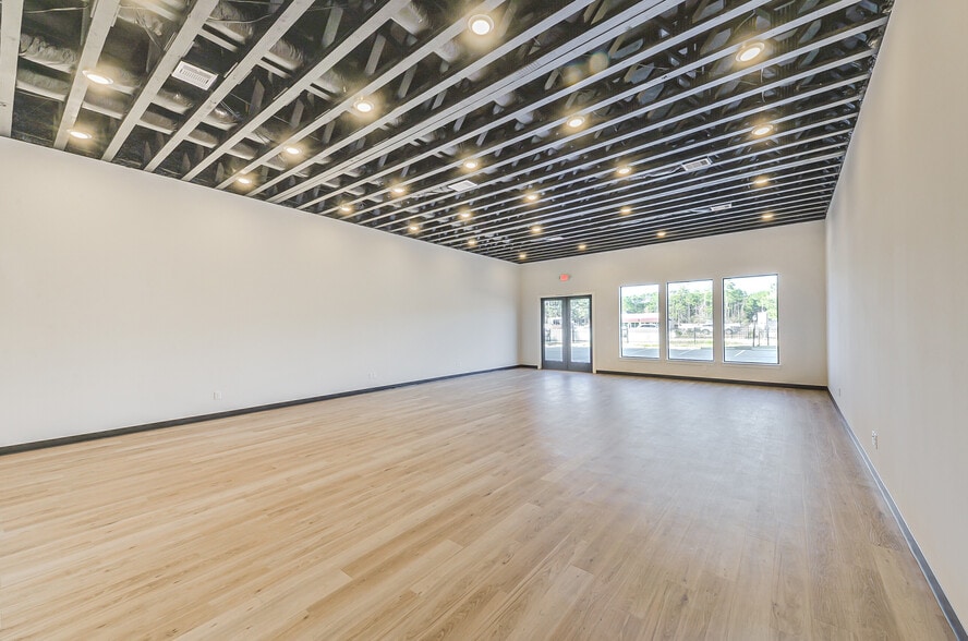 11821 FM 1488, Magnolia, TX for sale - Interior Photo - Image 3 of 55