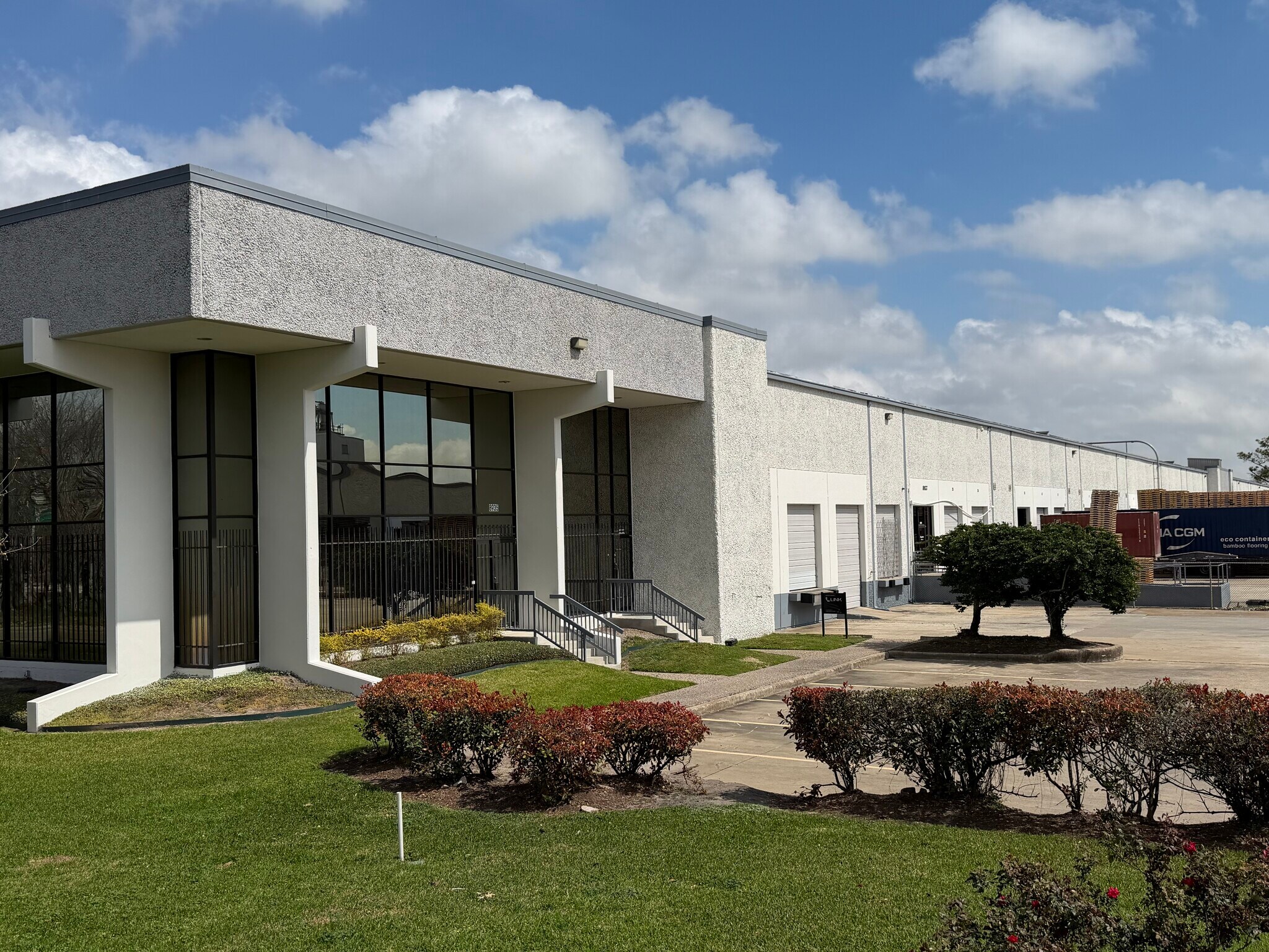 8935-8947 Market St, Houston, TX à louer Photo du bâtiment- Image 1 de 7