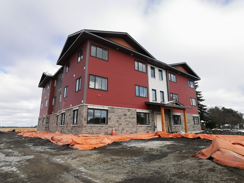 12075 Main St W, Winchester, ON for sale - Building Photo - Image 1 of 1