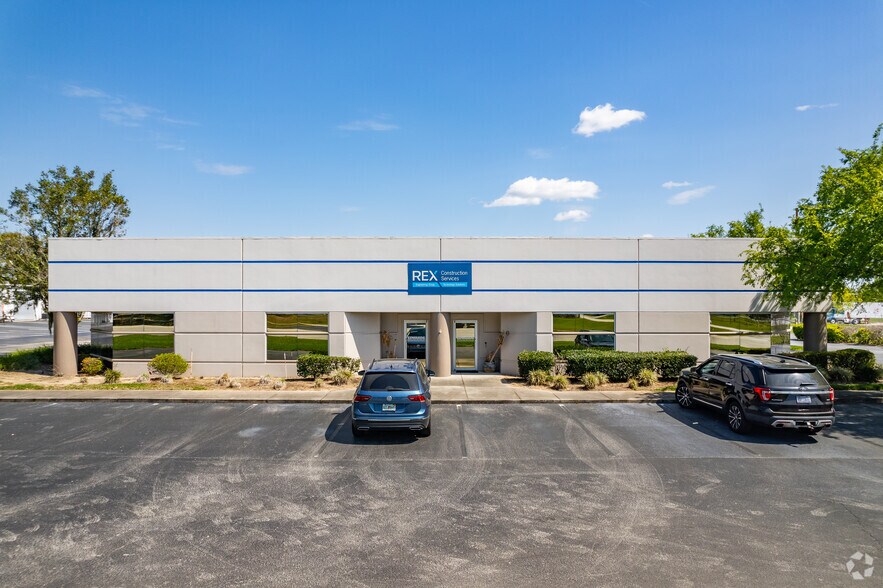 85 SW 52nd Ave, Ocala, FL à louer - Photo du bâtiment - Image 2 de 22