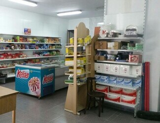 Plus de détails pour Commerce de détail à vendre