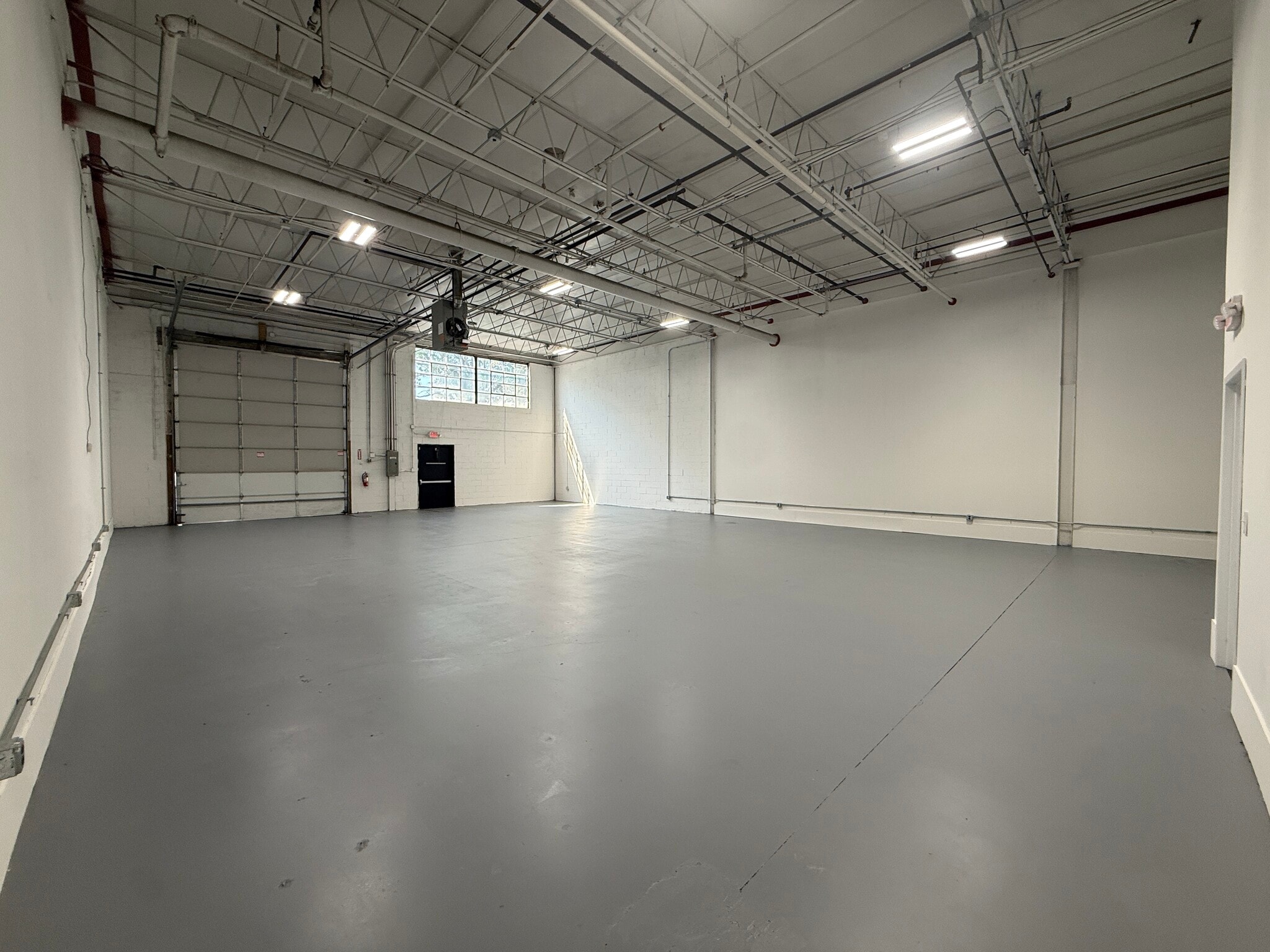 3180 Expressway Dr S, Islandia, NY for lease Interior Photo- Image 1 of 10