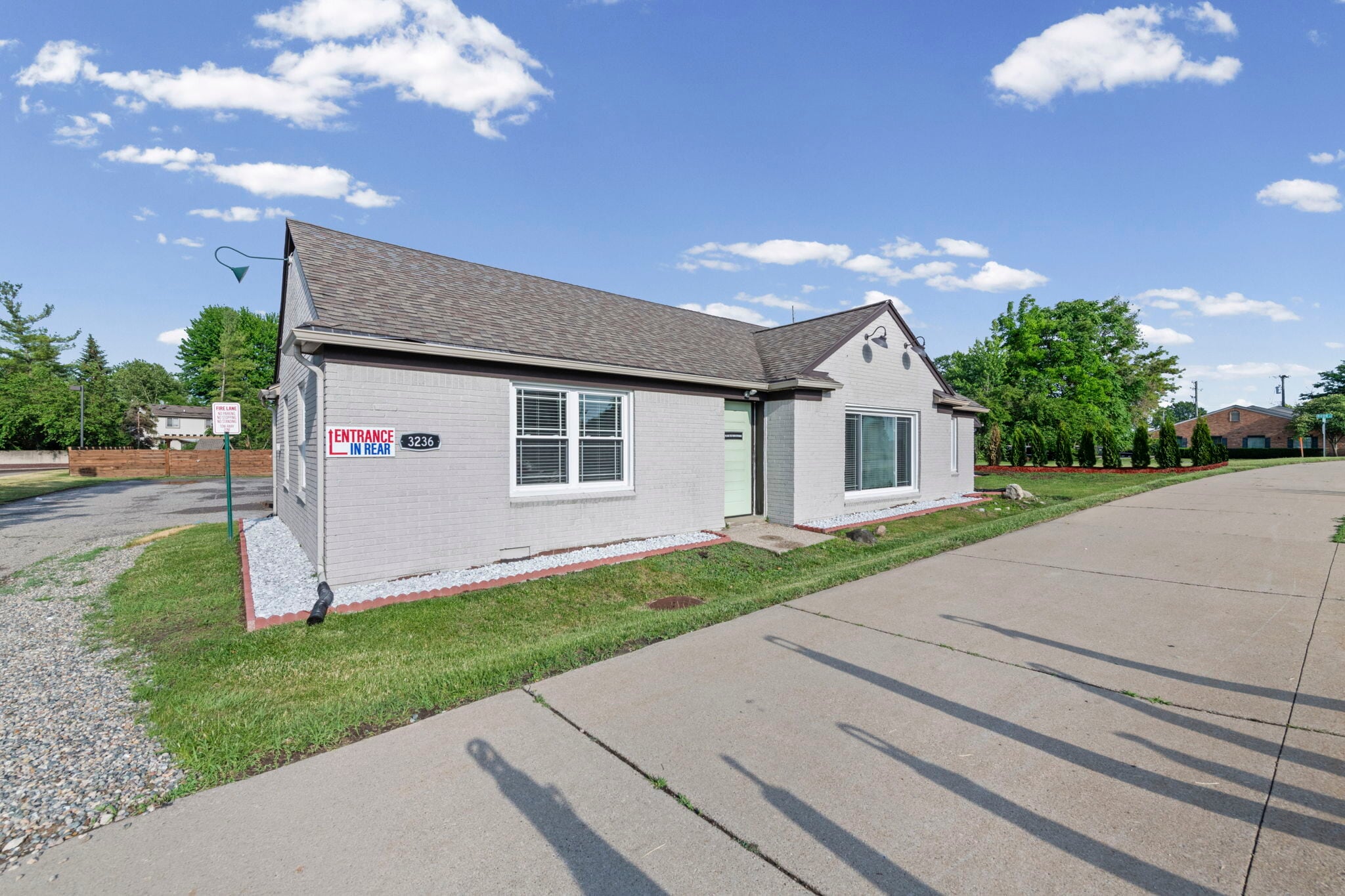 3236 Rochester Rd, Troy, MI for lease Building Photo- Image 1 of 15