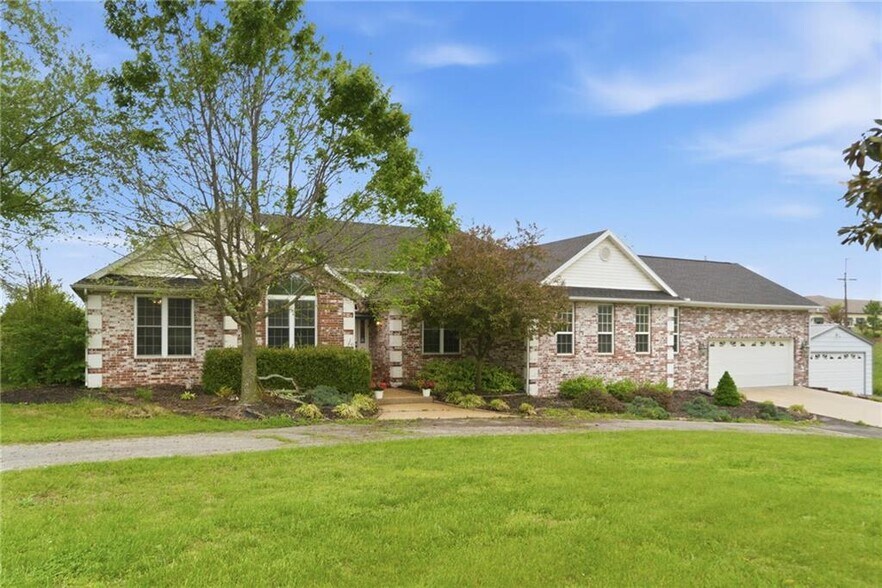 2120 S 30th St, Rogers, AR à vendre - Photo du bâtiment - Image 2 de 8