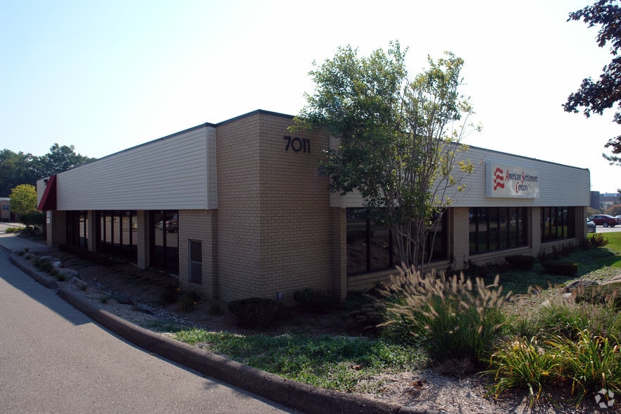 7011 Orchard Lake Rd, West Bloomfield, MI for sale - Building Photo - Image 2 of 3