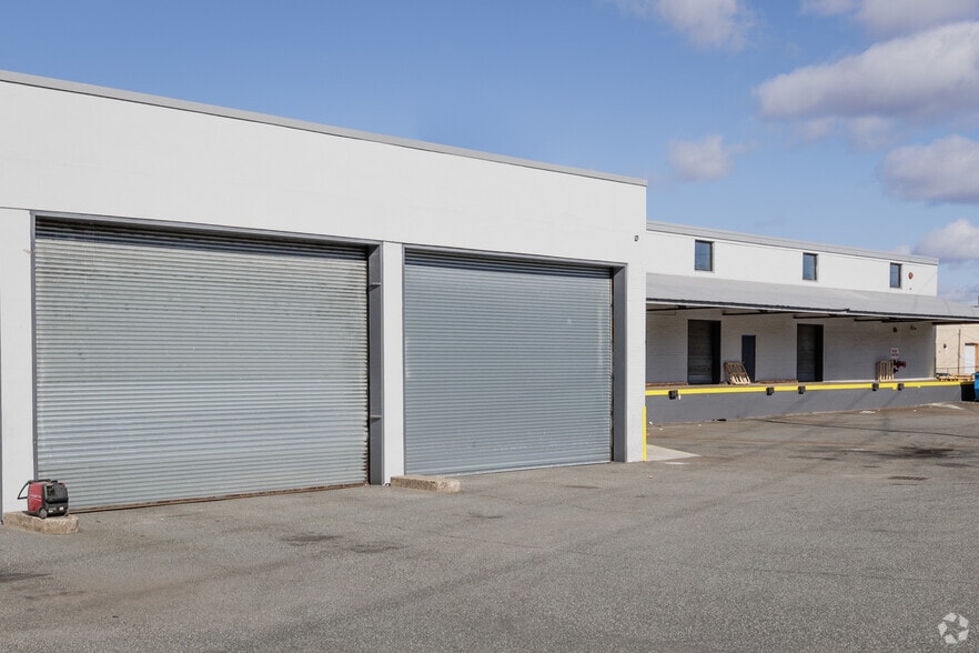 500 Industrial Rd, Carlstadt, NJ for sale - Building Photo - Image 3 of 6