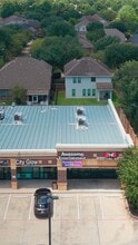 9006 S Fry Rd, Katy, TX à louer - Vidéo sur l’inscription commerciale