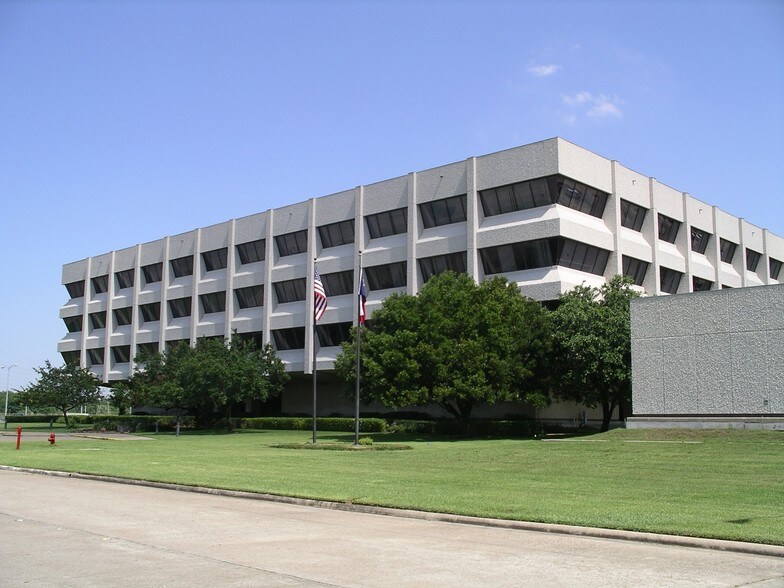 12301 Kurland Dr, Houston, TX à louer - Photo du bâtiment - Image 2 de 11