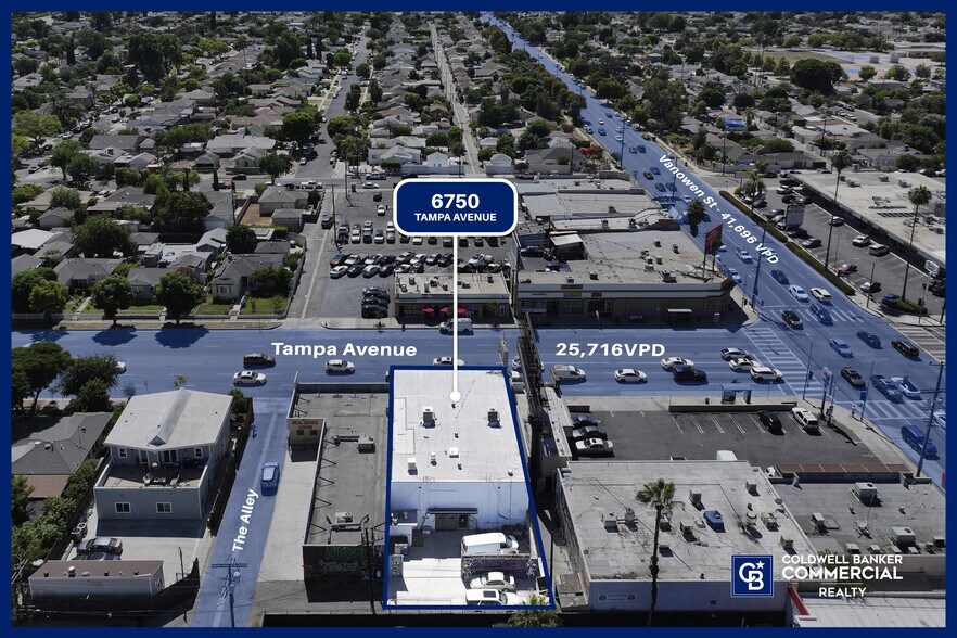 6750 Tampa Ave, Reseda, CA à louer - Photo du bâtiment - Image 3 de 7