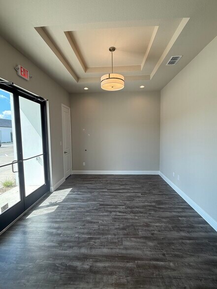 6000 Alma Rd, McKinney, TX à louer - Photo du bâtiment - Image 3 de 13