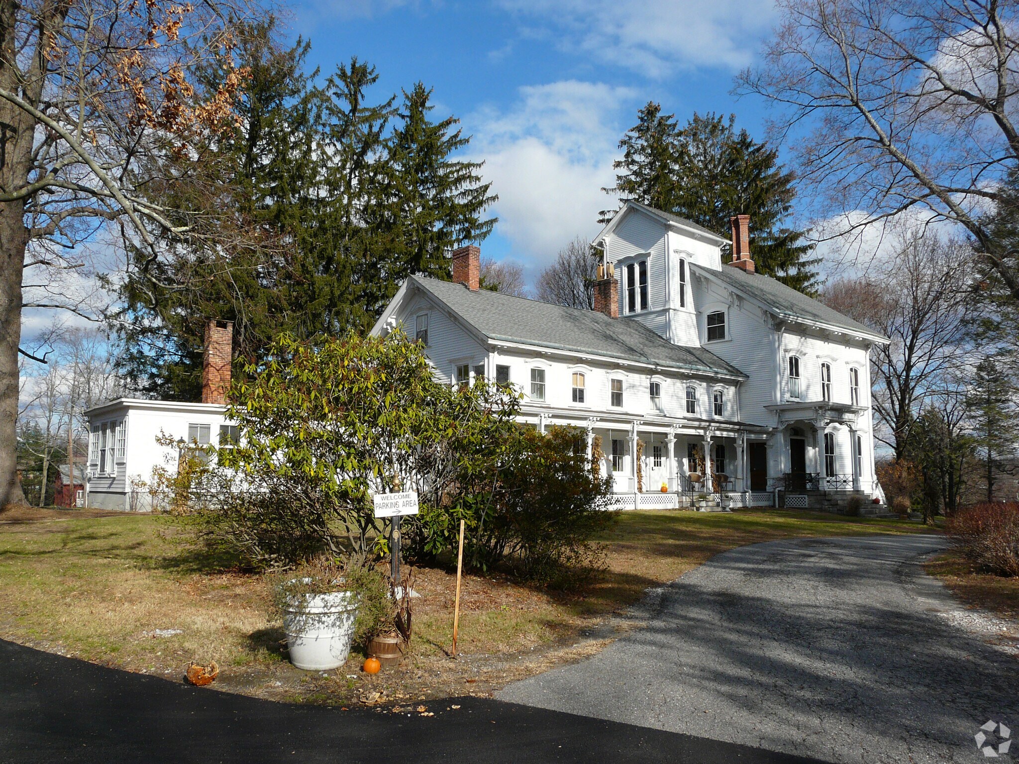 370 Underhill Ave, Yorktown Heights, NY à louer Photo principale- Image 1 de 23