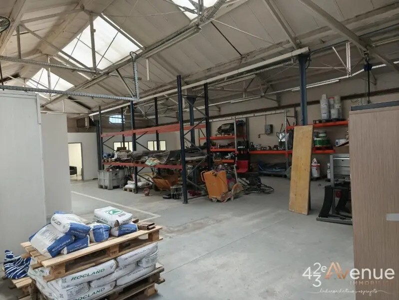 Industrial in Saint-Étienne for sale Interior Photo- Image 1 of 9