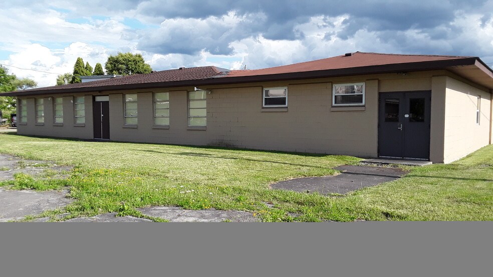 3857 Eagle Dr, Sanborn, NY à vendre - Photo du bâtiment - Image 2 de 5