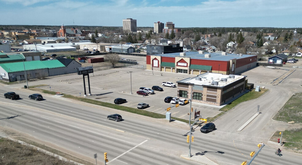 300 15th St E, Prince Albert, SK for sale - Building Photo - Image 1 of 2