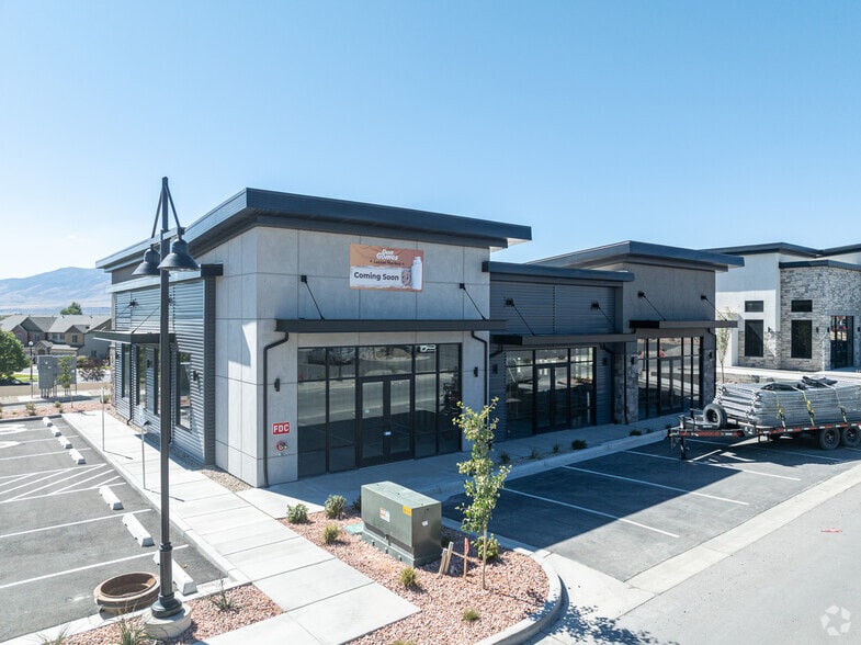 Steele Ridge Retail Center portfolio of 9 properties for sale on LoopNet.ca - Building Photo - Image 3 of 29