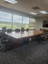 1900 Polaris Pky, Columbus, OH à louer Photo du bâtiment- Image 1 de 15