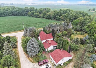 Plus de détails pour 3004 Stieg Rd, Woodstock, IL - Spécialité à vendre