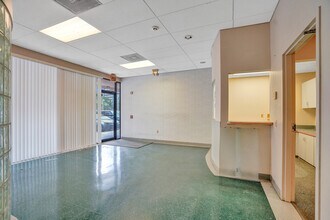 6602-6606 N Federal Hwy, Fort Lauderdale, FL for lease Interior Photo- Image 2 of 45