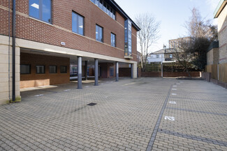 Plus de détails pour Clarendon Rd, Redhill - Bureau à louer