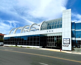 Plus de détails pour 200 Old Country Rd, Mineola, NY - Plusieurs types d'espaces à louer