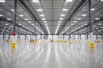 175 Patriot Dr, Pittston, PA for lease Interior Photo- Image 1 of 9