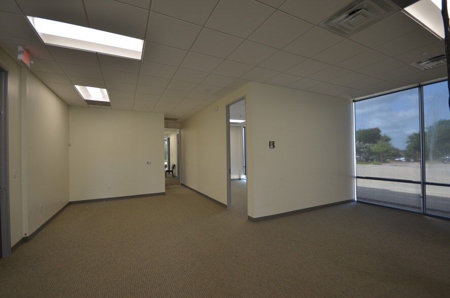 5920 W William Cannon Dr, Austin, TX à vendre - Photo intérieure - Image 3 de 24