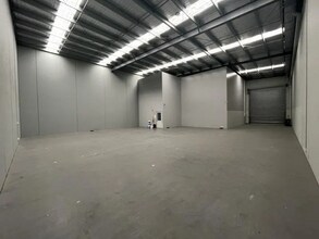 45 Bayside Ave, Port Melbourne for lease Interior Photo- Image 2 of 6