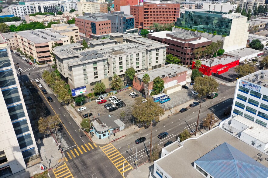 236 W 15th St, Los Angeles, CA à vendre - Photo du bâtiment - Image 3 de 11