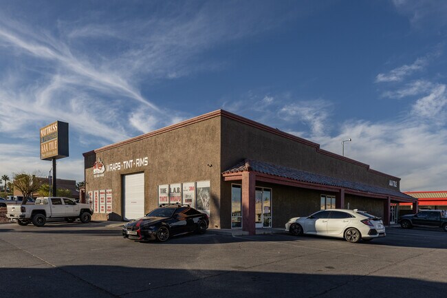 More details for 1900 S Rainbow Blvd, Las Vegas, NV - Retail for Sale