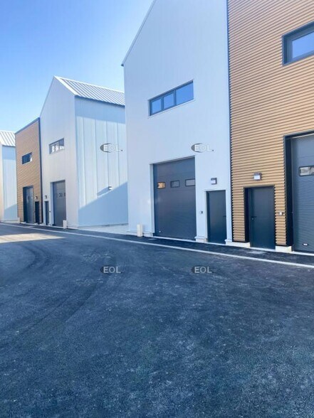 Flex dans Bagnolet à louer - Photo du bâtiment - Image 3 de 10