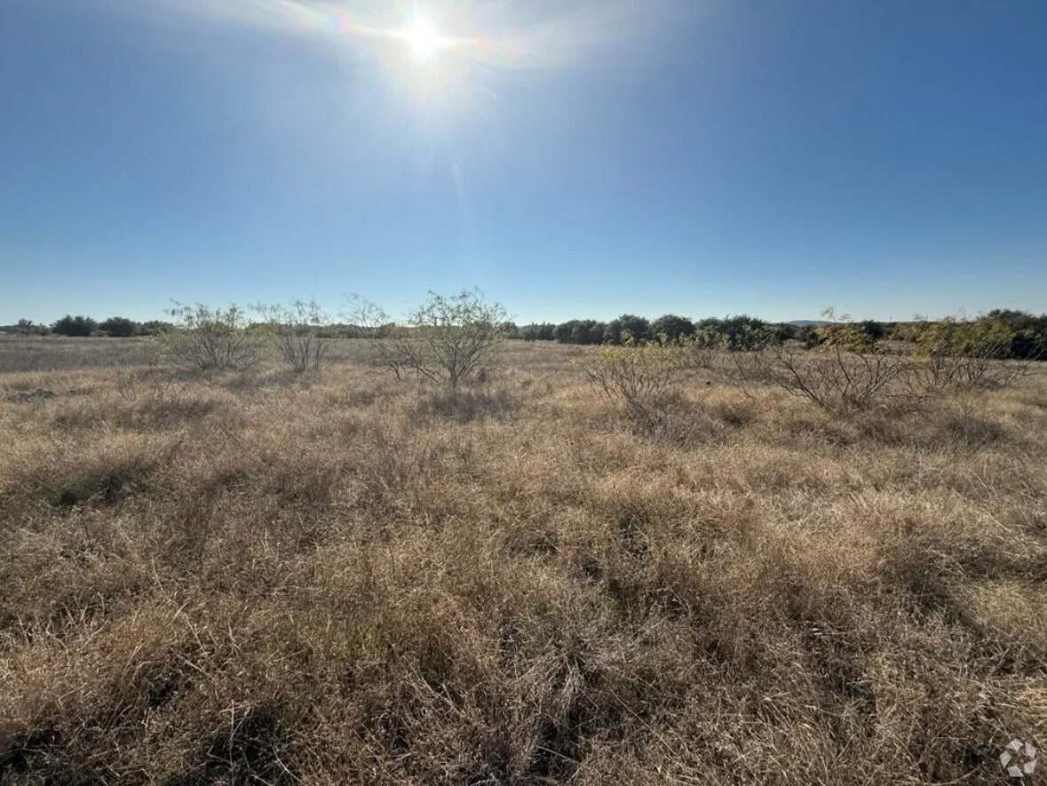 Mockingbird Bnd, Graford, TX for sale Primary Photo- Image 1 of 5