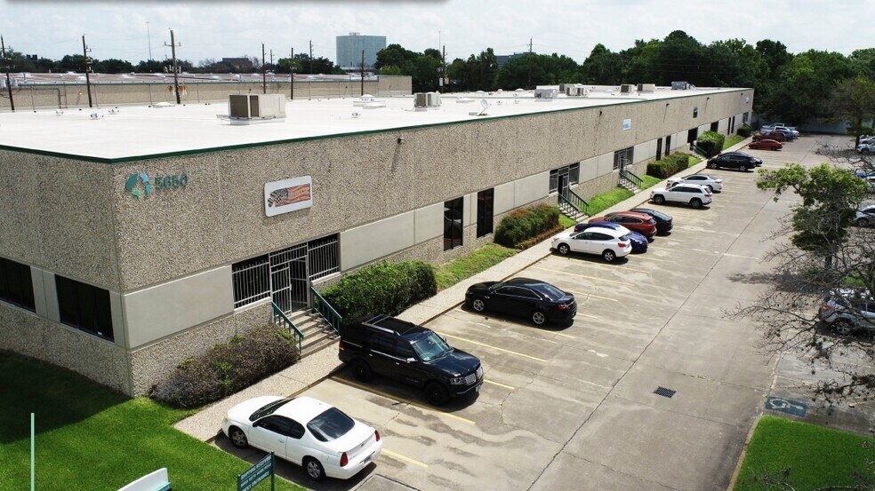 5650 Guhn Rd, Houston, TX à louer - Photo du bâtiment - Image 1 de 4