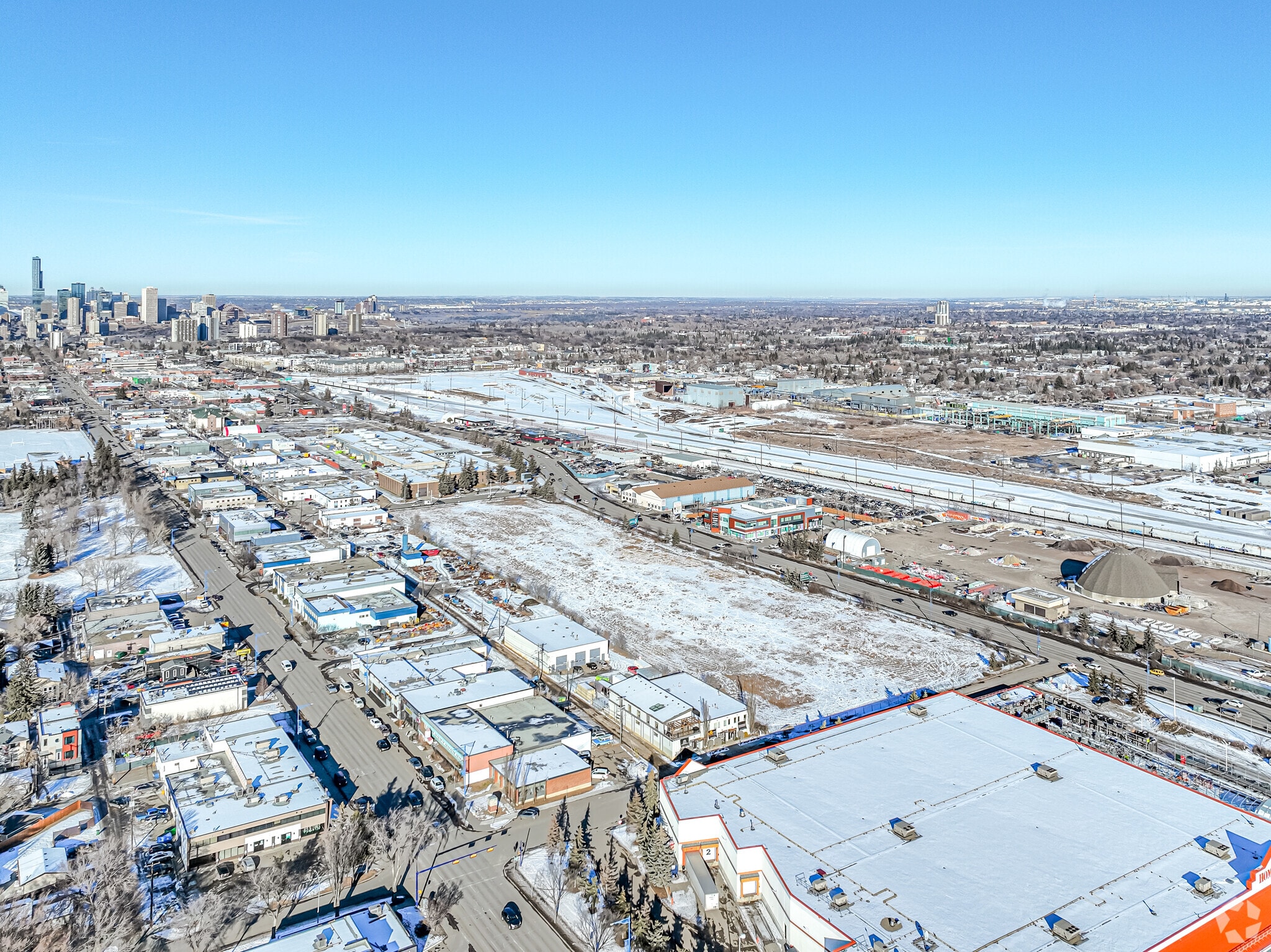 10340 68th Ave NW, Edmonton, AB à louer Photo principale- Image 1 de 4