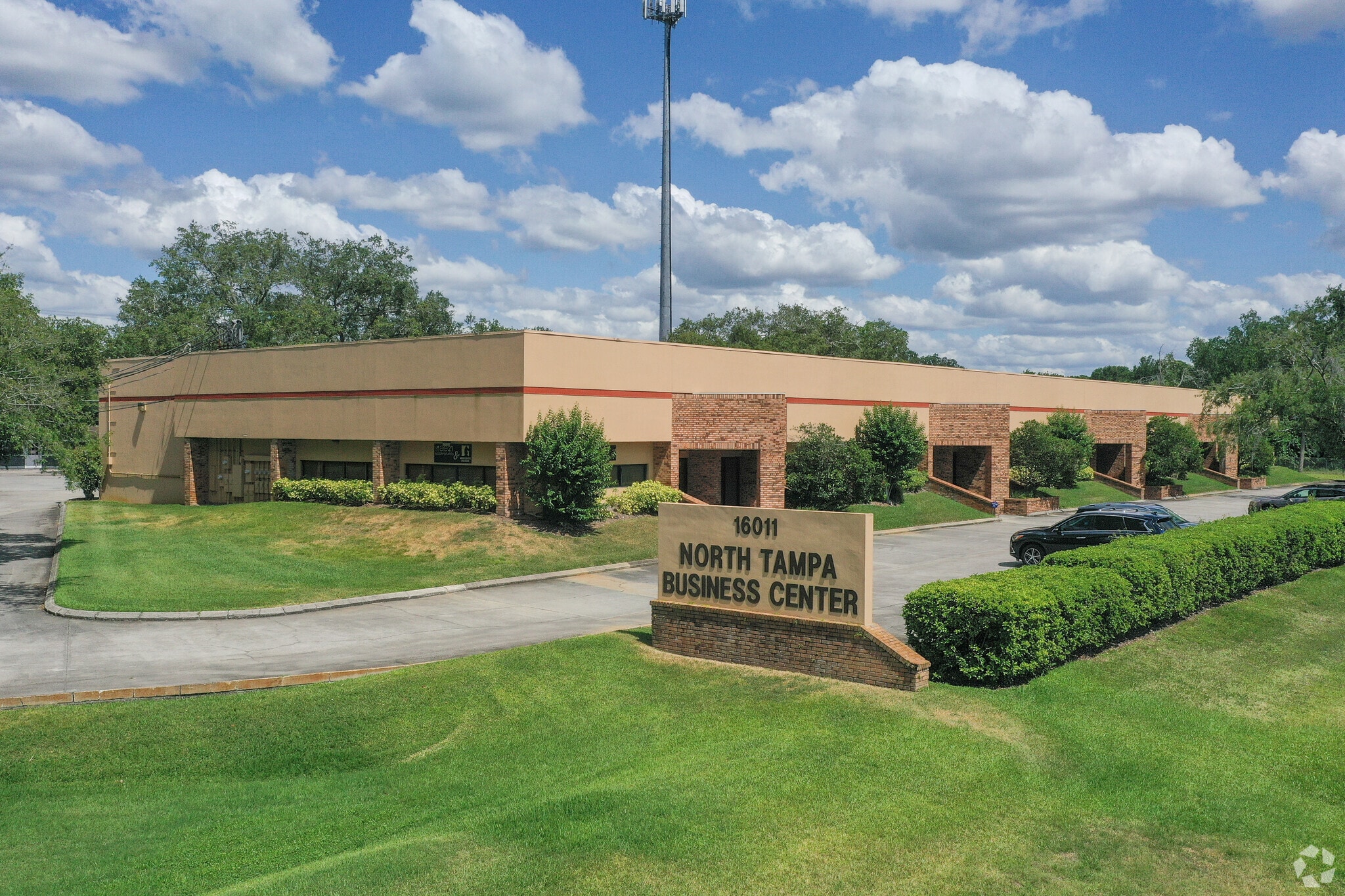 16011 Nebraska Ave N, Lutz, FL à louer Photo principale- Image 1 de 6