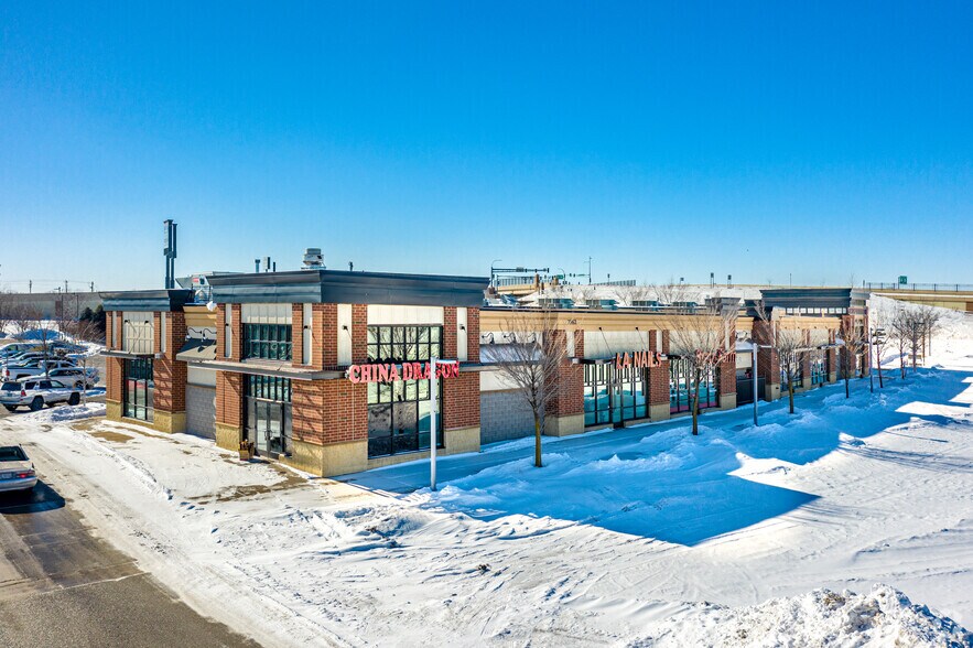 7900 Sunwood Dr NW, Ramsey, MN à louer - Photo du bâtiment - Image 3 de 11