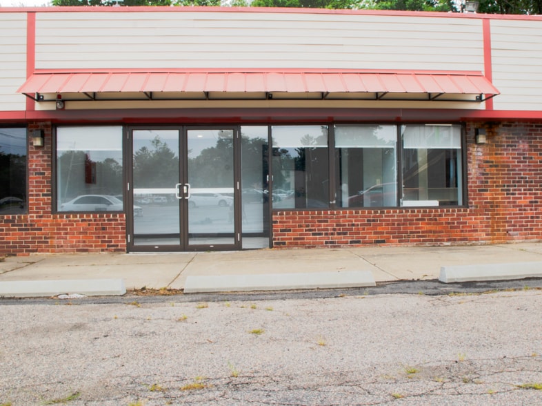 826 Crescent St, Brockton, MA for lease - Building Photo - Image 1 of 20