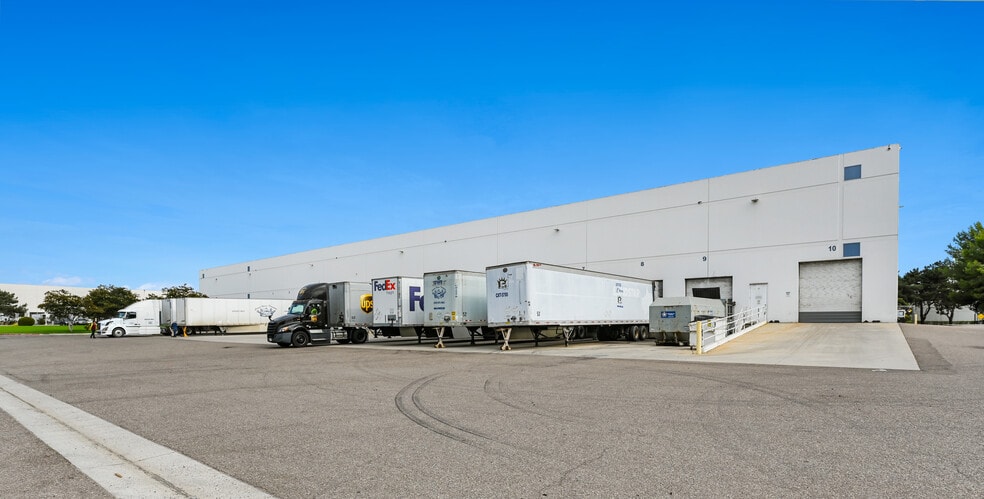 7828 Waterville Rd, San Diego, CA for sale - Building Photo - Image 3 of 8