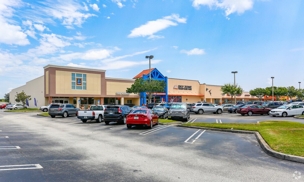 602-624 Barnes Blvd, Rockledge, FL à louer - Photo du bâtiment - Image 2 de 16