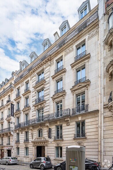 3 Rue De Stockholm, Paris for lease - Building Photo - Image 3 of 3