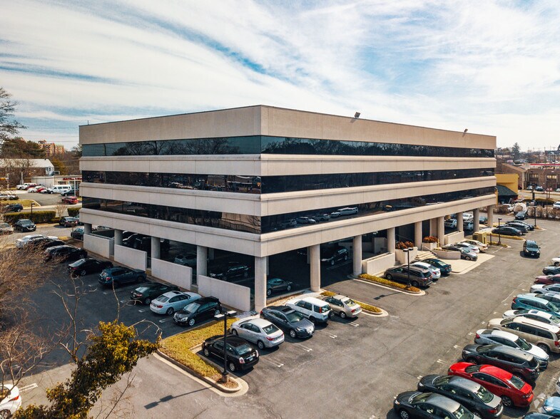 438 N Frederick Ave, Gaithersburg, MD à vendre - Photo du bâtiment - Image 2 de 3