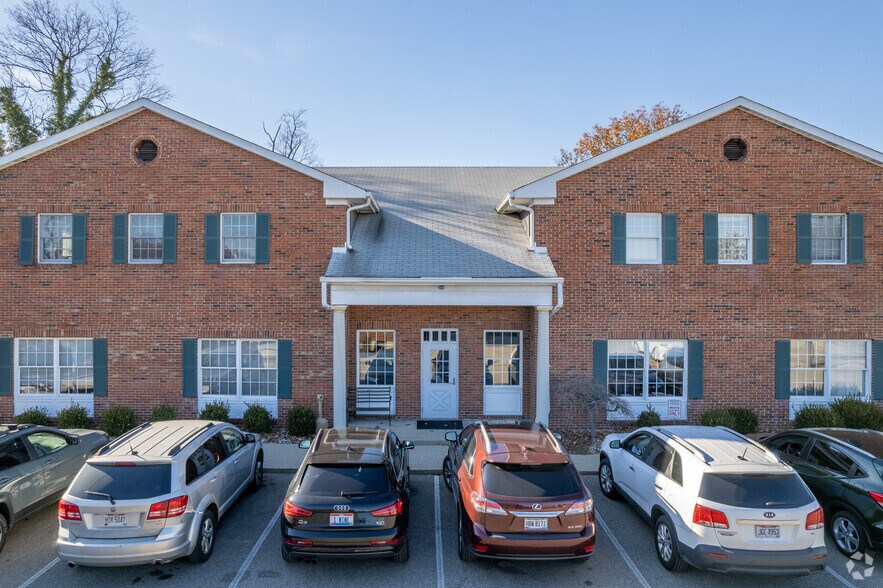 7800 Cooper Rd, Montgomery, OH à louer - Photo du bâtiment - Image 2 de 8