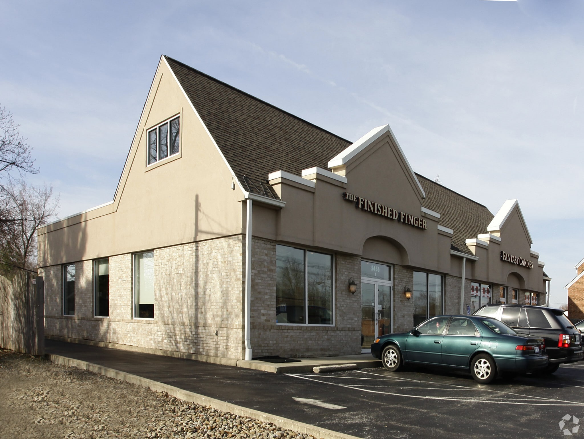 5456 Mayfield Rd, Lyndhurst, OH for lease Primary Photo- Image 1 of 11
