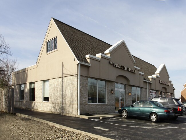 Plus de détails pour 5456 Mayfield Rd, Lyndhurst, OH - Commerce de détail à louer
