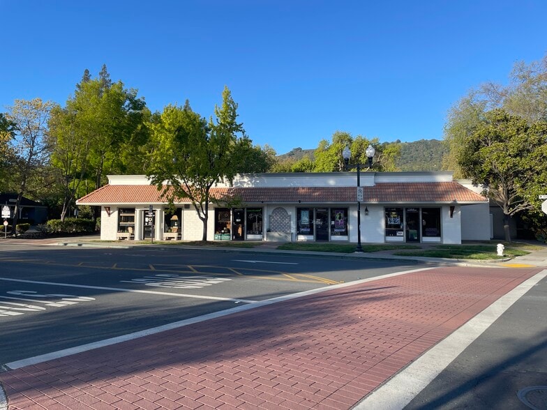 115 Railroad Ave, Danville, CA à louer - Photo du bâtiment - Image 3 de 12