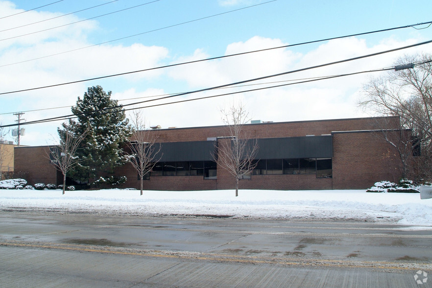 1170 Chicago Rd, Troy, MI for lease - Building Photo - Image 3 of 5