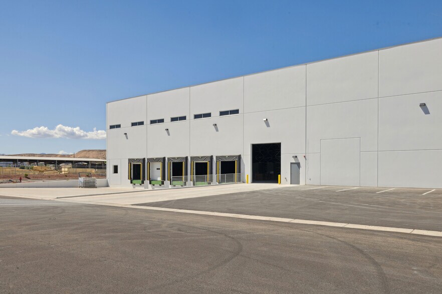 1450 E Venture Dr, Saint George, UT à vendre - Photo du bâtiment - Image 3 de 3