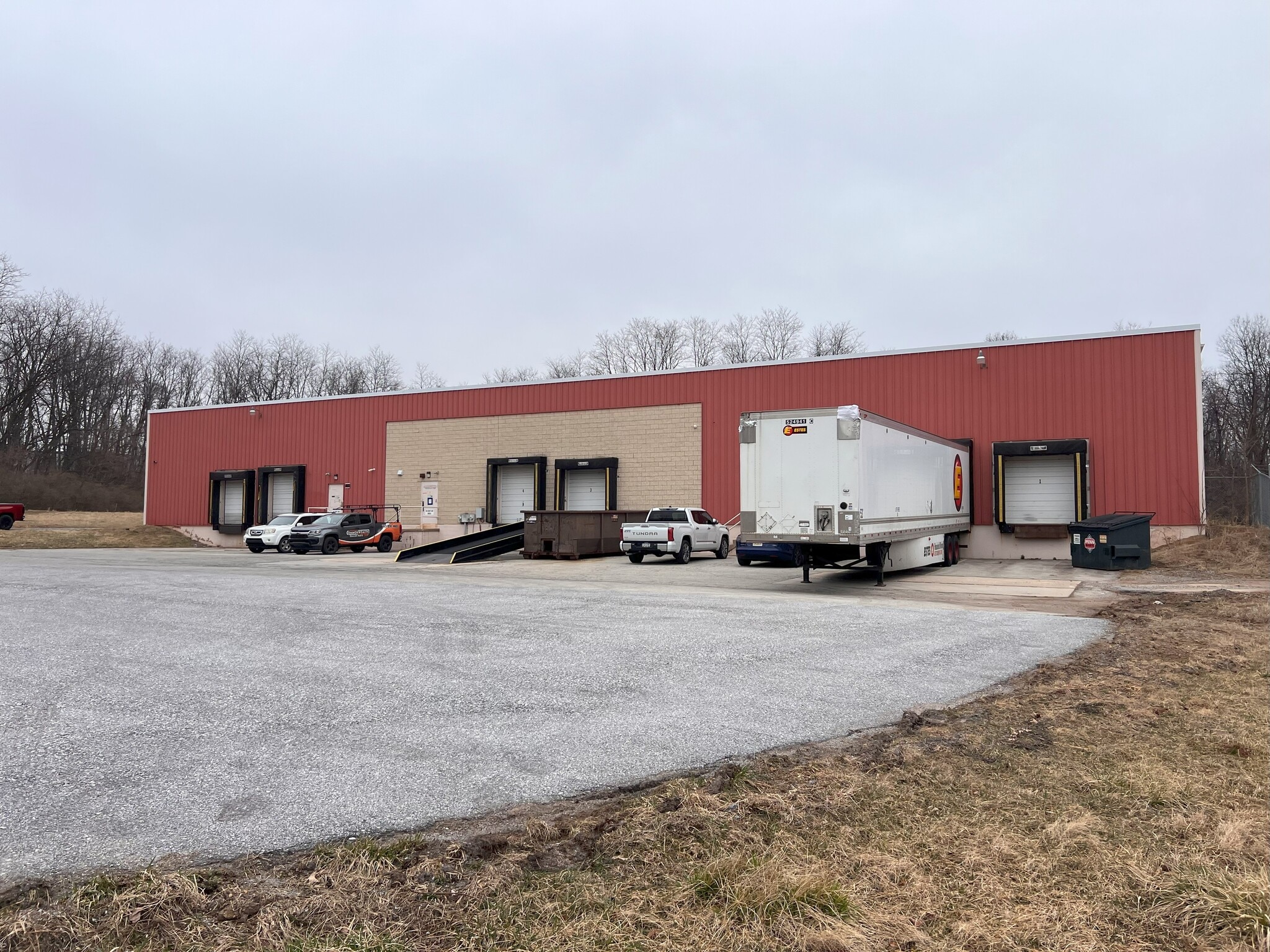 260 Shady Ln, Manchester, PA for lease Building Photo- Image 1 of 3