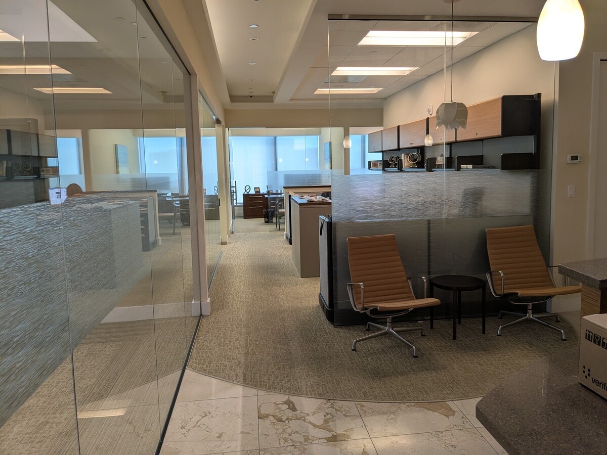 8950 SW 74th Ct, Miami, FL 33156 - Unité 1603 -  - Photo intérieure - Image 2 of 10