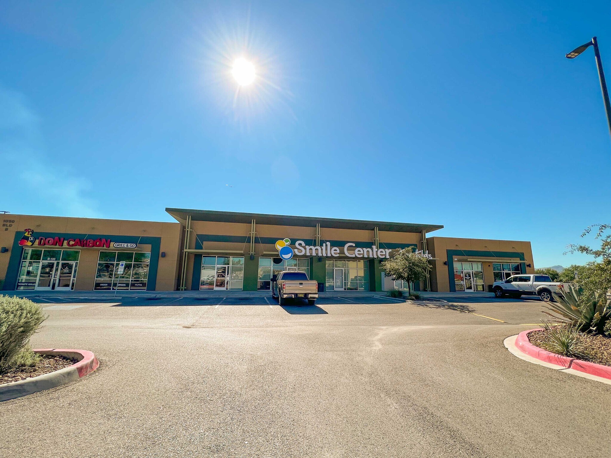 SEC Sunland Park & Doniphan, El Paso, TX à louer Photo du bâtiment- Image 1 de 4