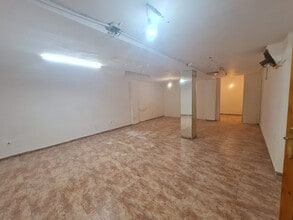 Retail in San Fernando de Henares, Madrid for lease Interior Photo- Image 2 of 6